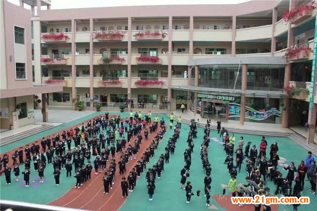 熱熱鬧鬧開學慶  團團圓圓一家親 ——廣東東莞寮步偉才幼兒園開學典禮2