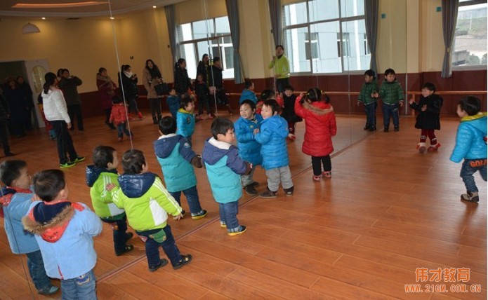 無(wú)錫幼兒園加盟，創(chuàng)設(shè)高檔幼兒園環(huán)境