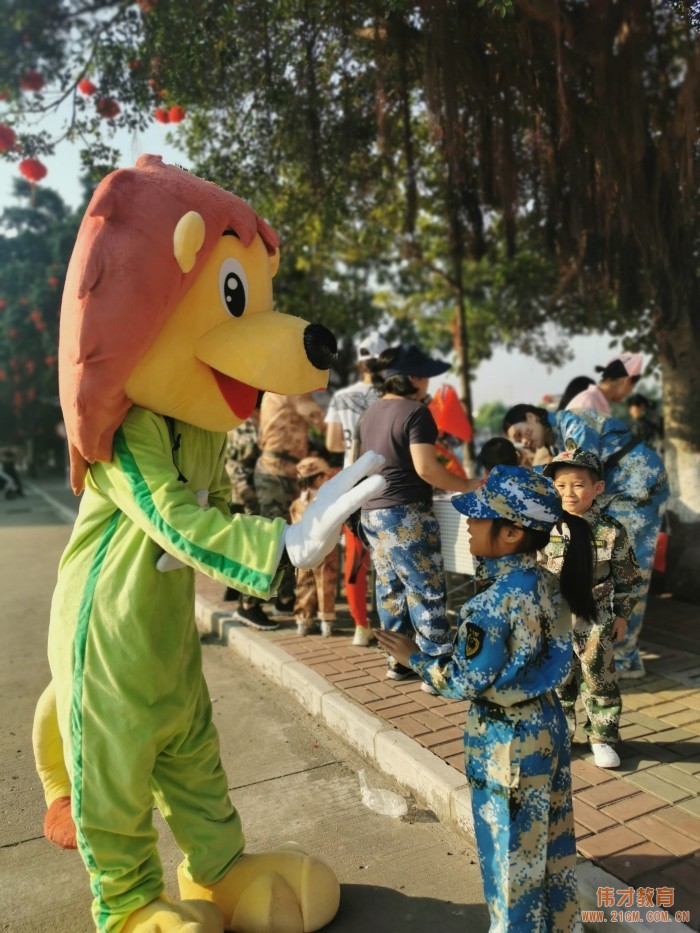 颯爽英姿,小小特種兵丨廣西貴港凱旋國際偉才幼兒園國慶親子軍事演習活動