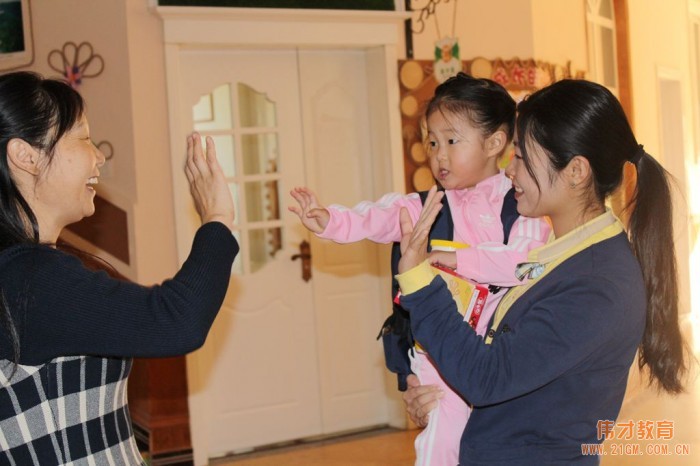 湖北襄陽紅星偉才幼兒園通過區一級評定