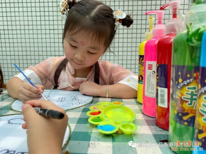 “月滿中秋,情聚偉才”雙節游園會丨廣東揭陽市一品偉才幼兒園