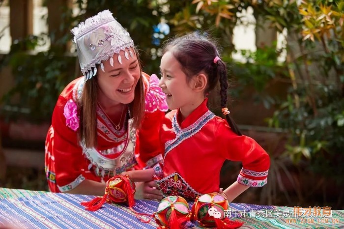 “壯鄉歌圩節,五彩三月三”——廣西南寧美泉偉才幼兒園