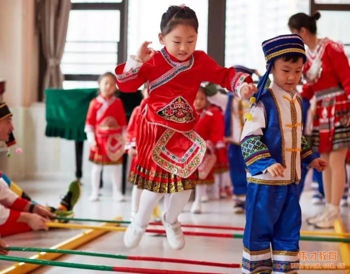 “壯鄉歌圩節,五彩三月三”——廣西南寧美泉偉才幼兒園