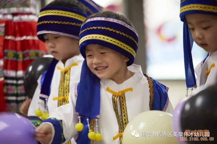 “壯鄉歌圩節,五彩三月三”——廣西南寧美泉偉才幼兒園